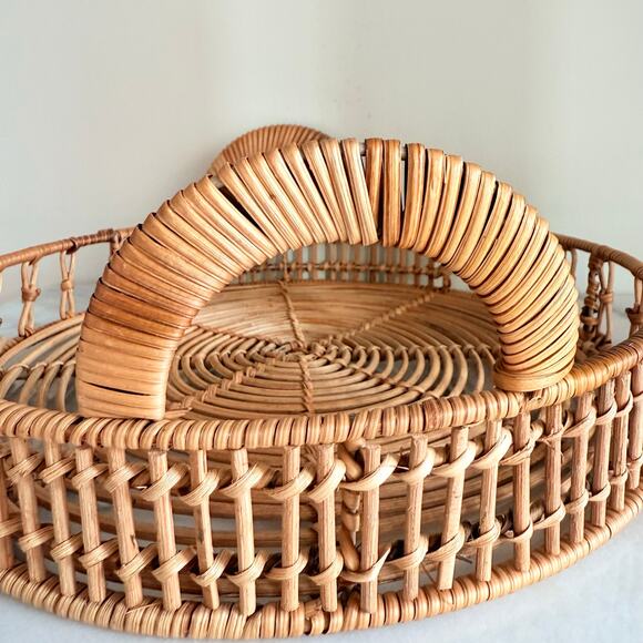 Vintage Hand Woven Serving Tray Dual Handles Rattan Wood 13.5” Round Primitive - Picture 3 of 7